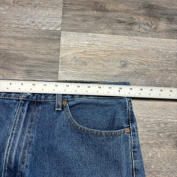Levis 505 Mid Wash Blue Mens 38x32 Regular Fit Straight Leg Denim Jeans Red Tab - Picture 7 of 14